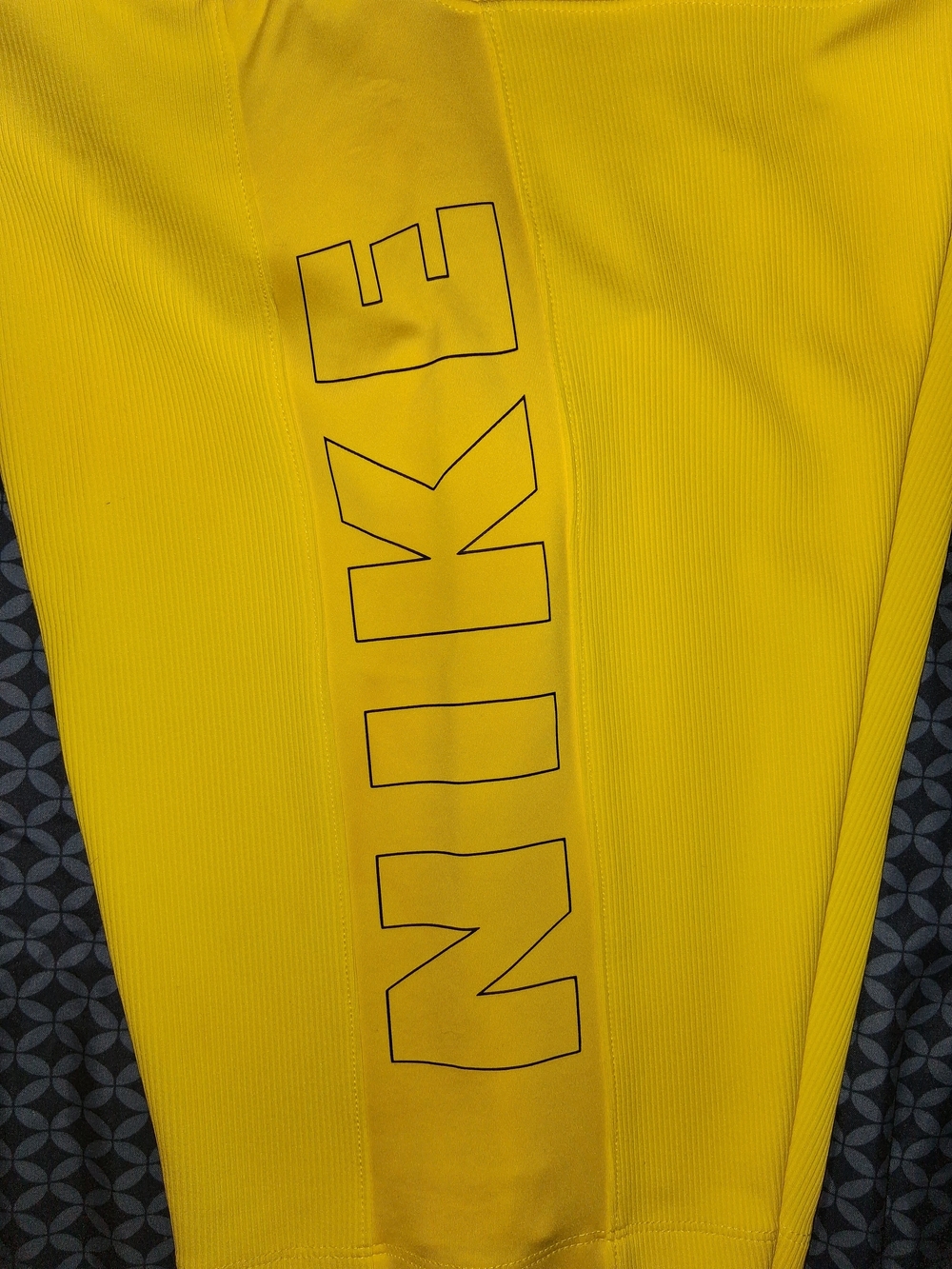 Nike Dri-FIT Black Athletic Leggings - Picture 9 of 11